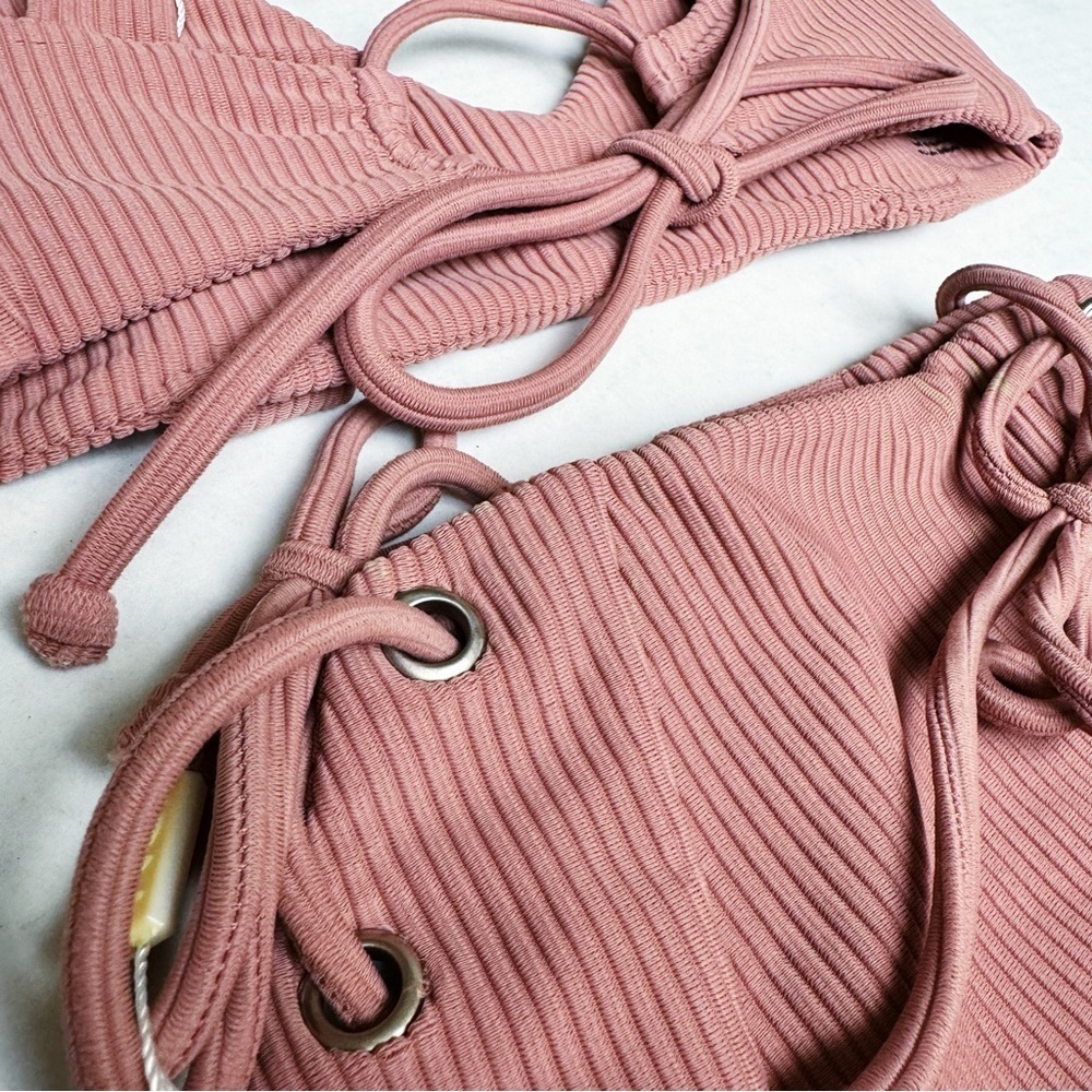 Issa de Mar - Dusty Rose Ribbed Bikini Set - Picture 4 of 5